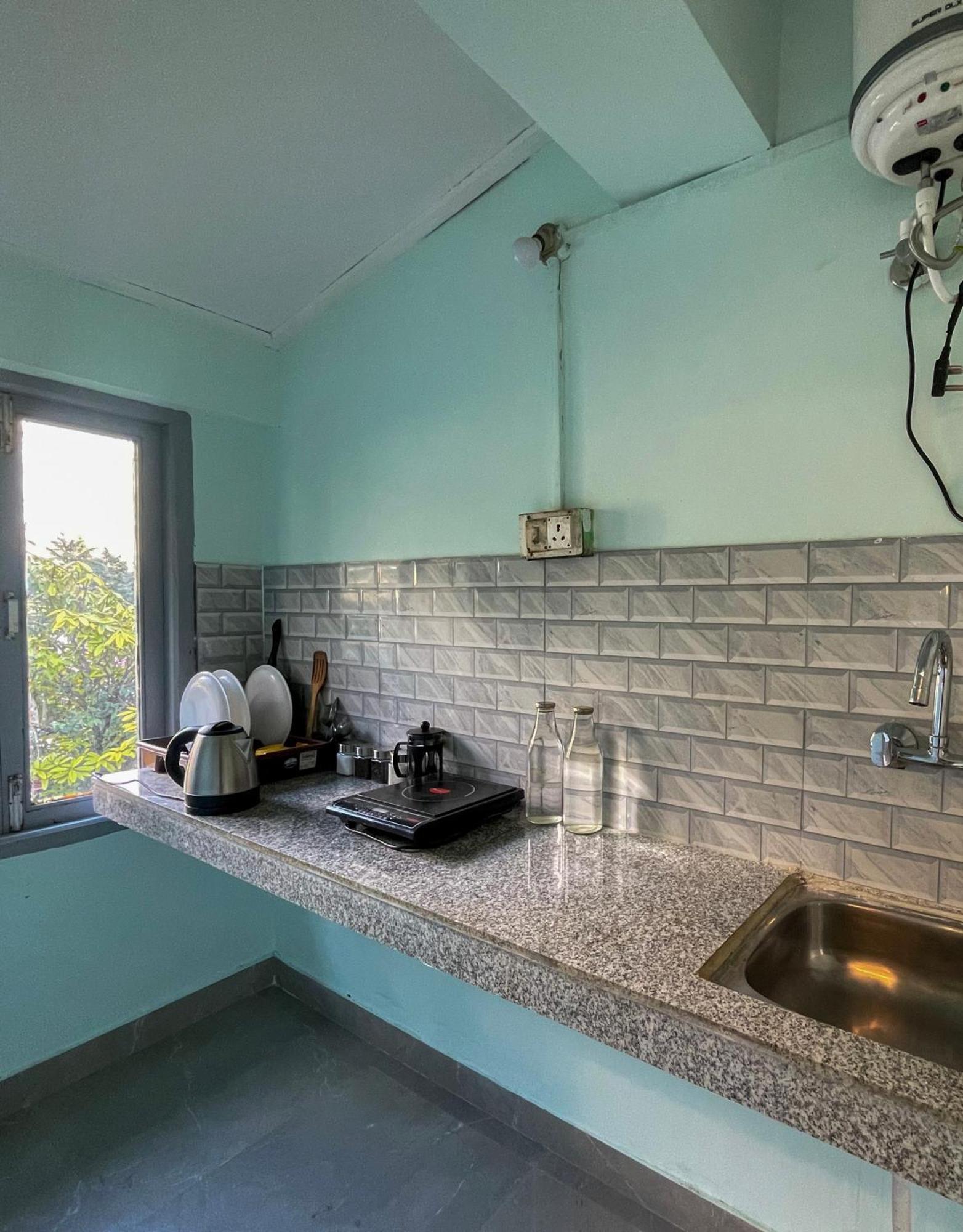 Eevolve Dharamkot - An Eco Hostel McLeod Ganj Dış mekan fotoğraf