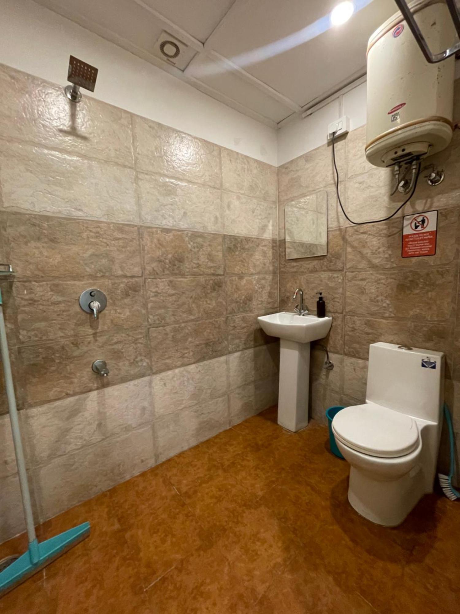 Eevolve Dharamkot - An Eco Hostel McLeod Ganj Dış mekan fotoğraf