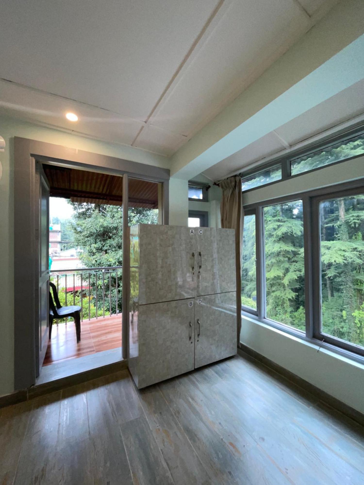 Eevolve Dharamkot - An Eco Hostel McLeod Ganj Dış mekan fotoğraf