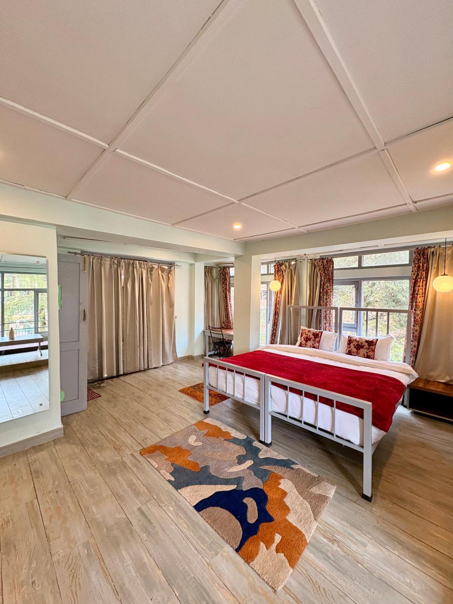 Eevolve Dharamkot - An Eco Hostel McLeod Ganj Dış mekan fotoğraf